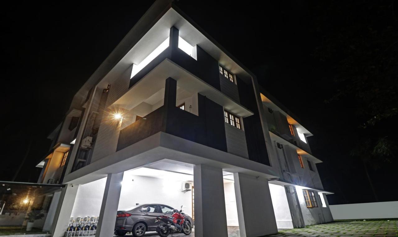 Itsy Hotels Palm Grove By D2V Kochi Extérieur photo